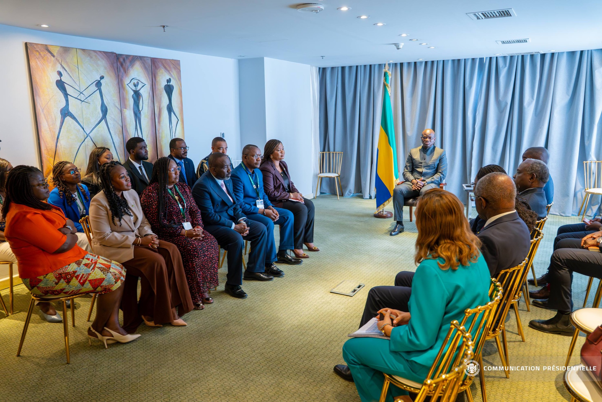 En Ethiopie, Oligui Nguema s’imprègne des conditions de travail de l’équipe diplomatique du Gabon